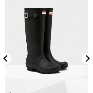 HUNTER RAIN BOOTS